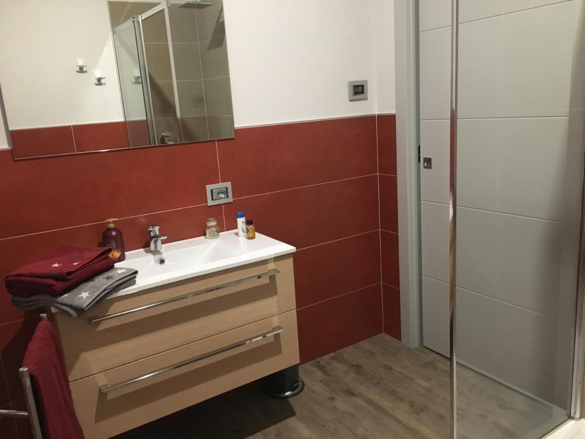 B&B Arcobaleno Longone al Segrino Exterior foto